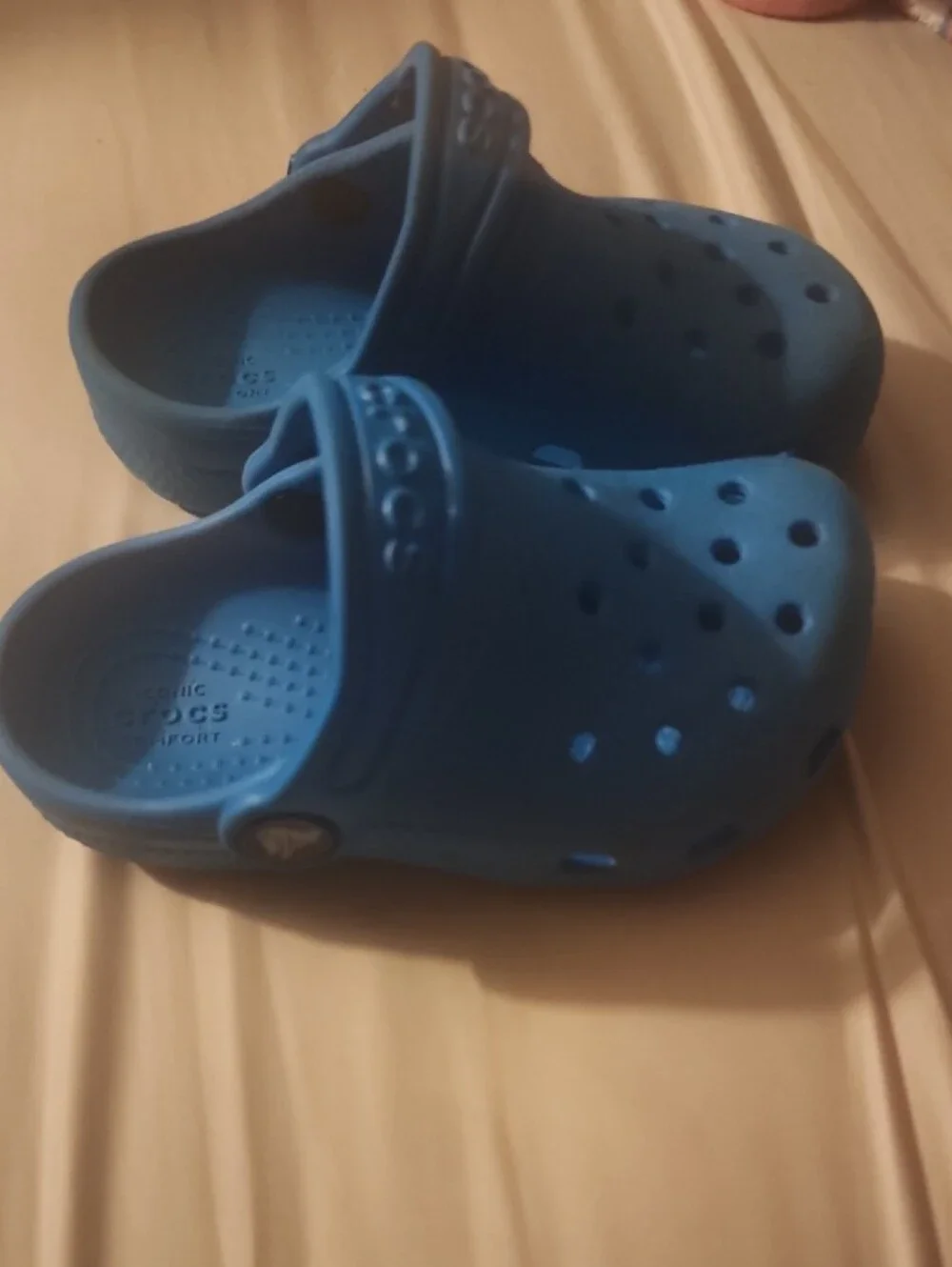 CROCS Kids Classic Clog in Bright Blue